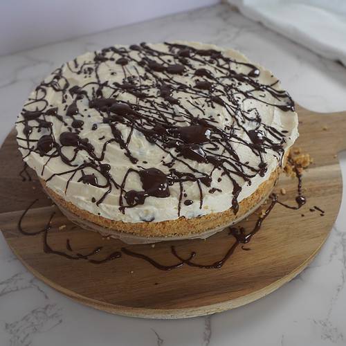 baileys irish cream liquor cheesecake with chocolate