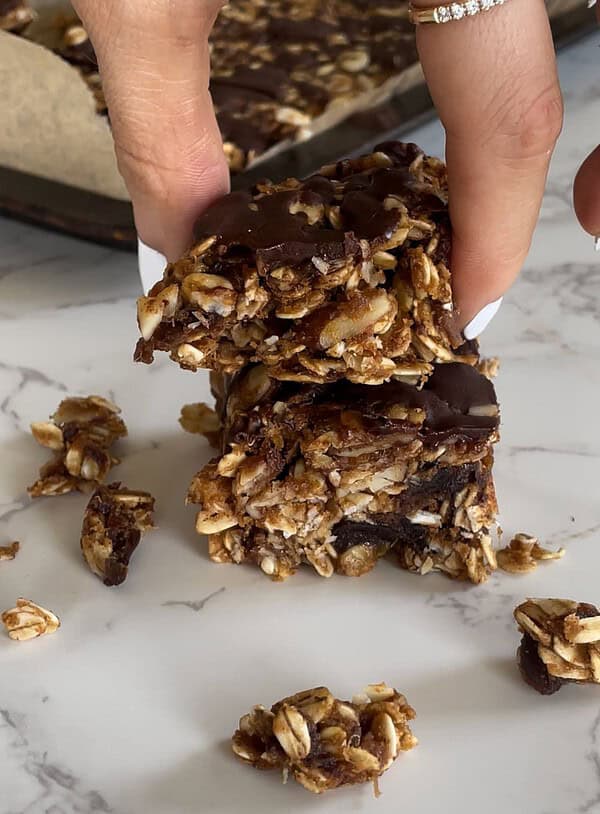 5 Ingredient Oat Breakfasts Bars – No Added Sugar, The Perfect Healthy Snack or Breakfast Bar